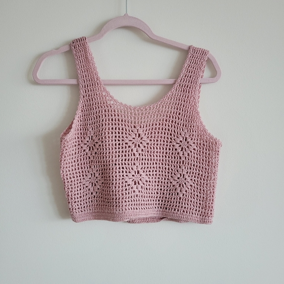 Vintage cropped dusty pink crochet sweater vest wood buttons size XS S knitted - Picture 4 of 4